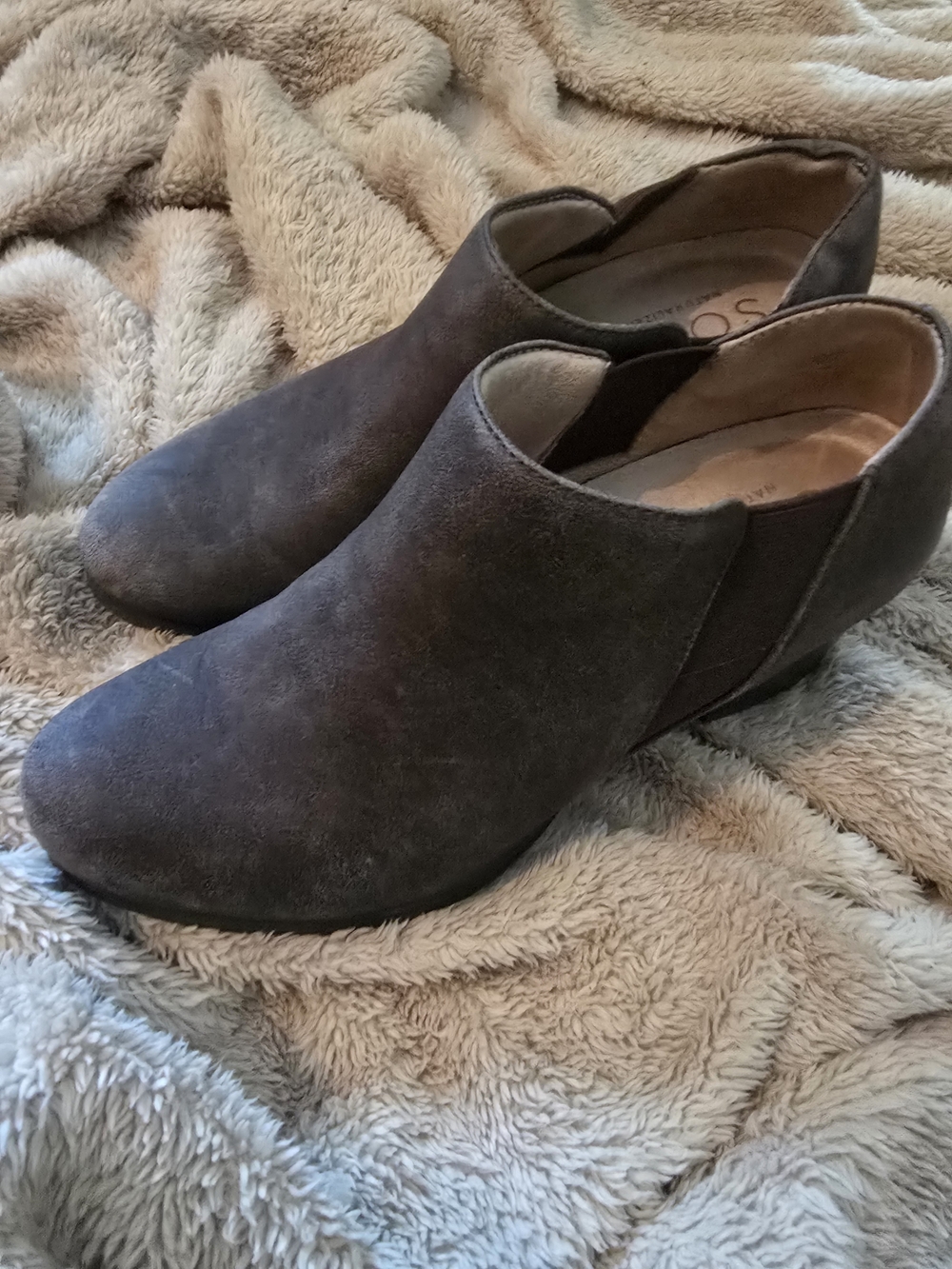 Naturlizer Slip On OBrown Block Heel Shoes